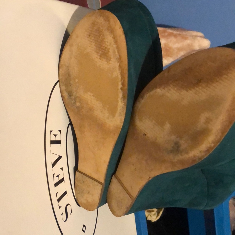 Shoes - Picture 5 of 5